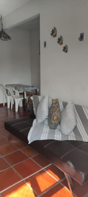 Prainha Ao Lado Martim De Sa Inteiro
